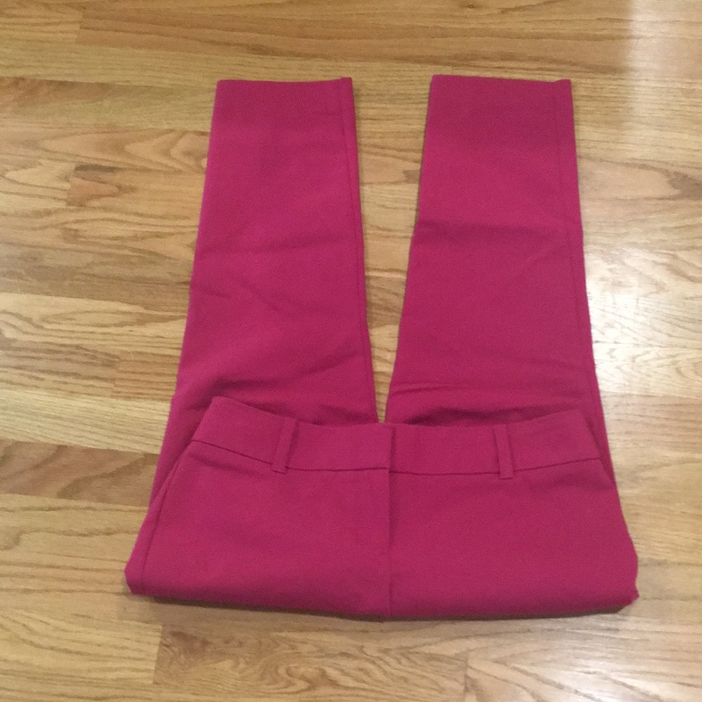 White House Black market 6 pants